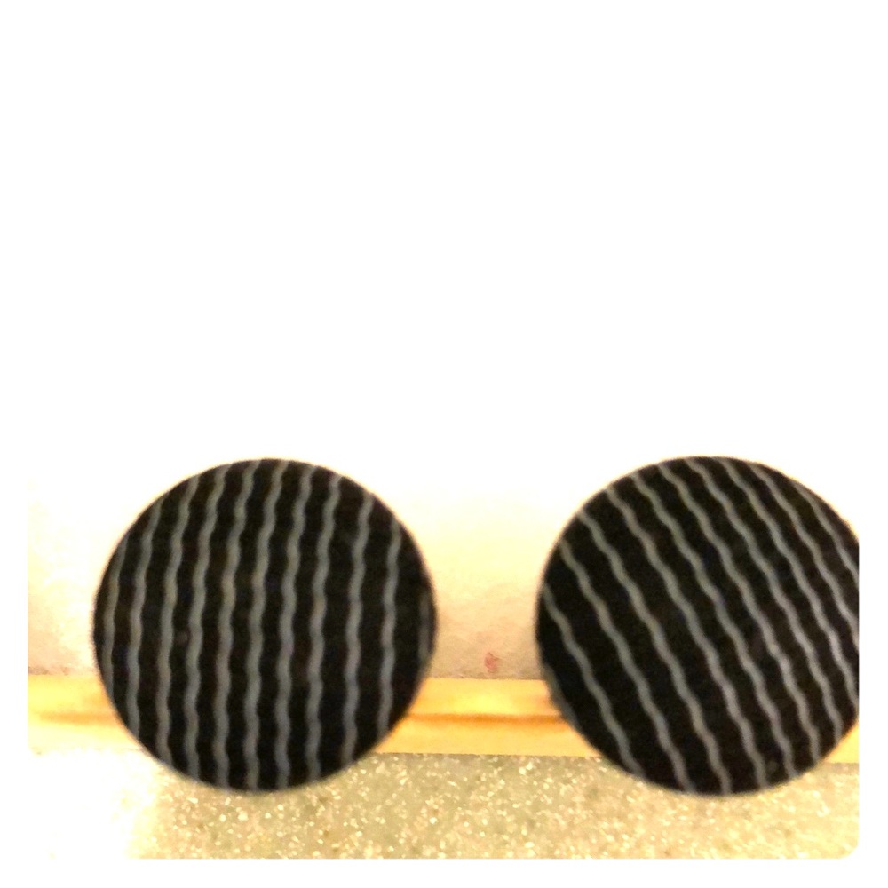 Men’s cuff links
